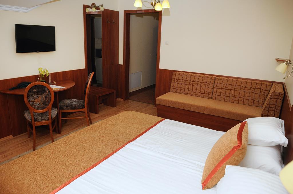 Apartman Bella Panzió Siófok Exterior foto